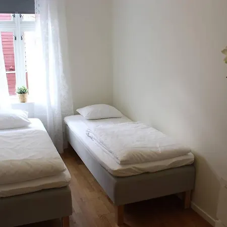 Apartment Central, Practical, Free Parking. Ls202 Bergen